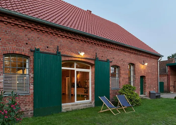 Re~Barn - Modern Country Stay