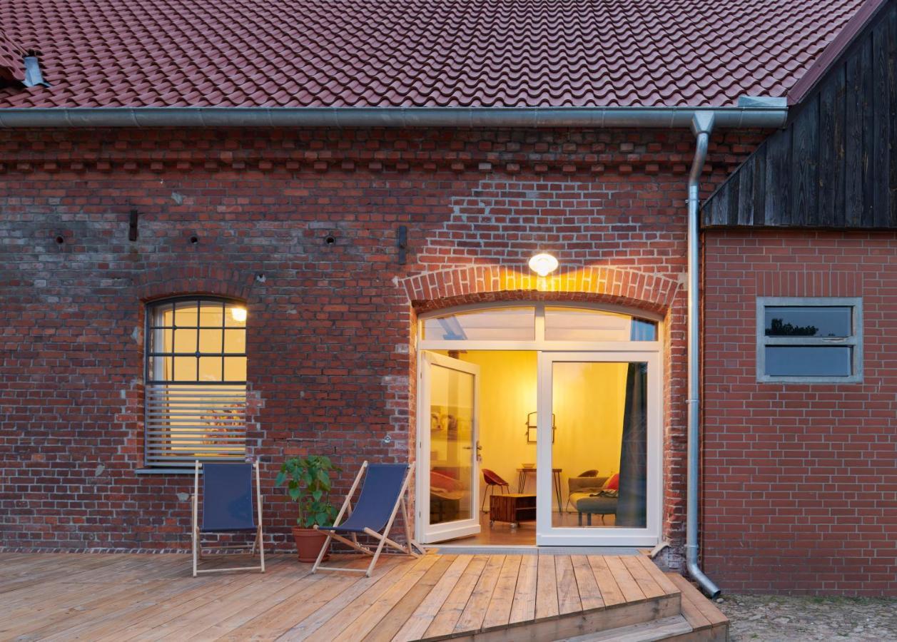Re~barn - Modern Country Apartment Essel